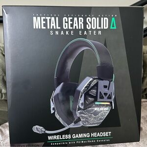 🎮 Metal Gear Solid Δ Snake Eater Wireless Gaming Headset – Limited Edition (New)